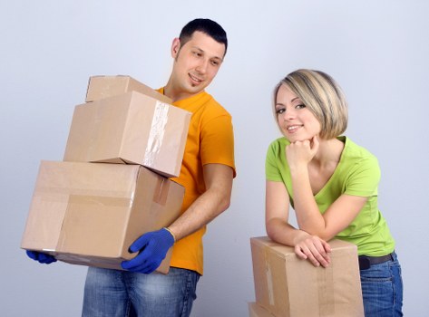 Professional house removals team working in Upminsterbridge