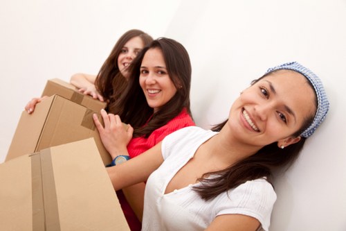 Load-based storage quote example for a compact local property move
